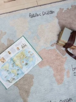 Tapis Coton Lavable Mappemonde LORENA CANALS Bleu Ciel - Lorena Canals -Vertbaudet Shop tapis coton lavable mappemonde lorena canals 2